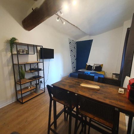 شقة آيكس أومبروفينس  في Studio Climatise Hyper Centre Aix En Provence المظهر الخارجي الصورة